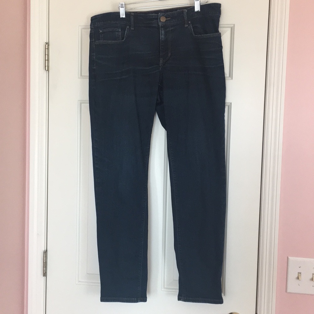 Eddie Bauer Slim Fit Jeans